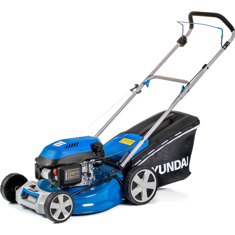 Hyundai L 4620 бензиновая газонокосилка