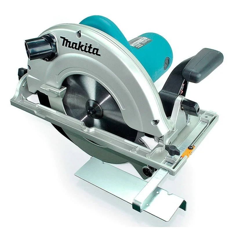 Дисковая пила Makita 5903R