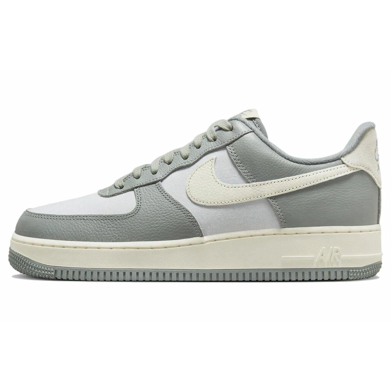 Nike Air Force 1 Low LX 