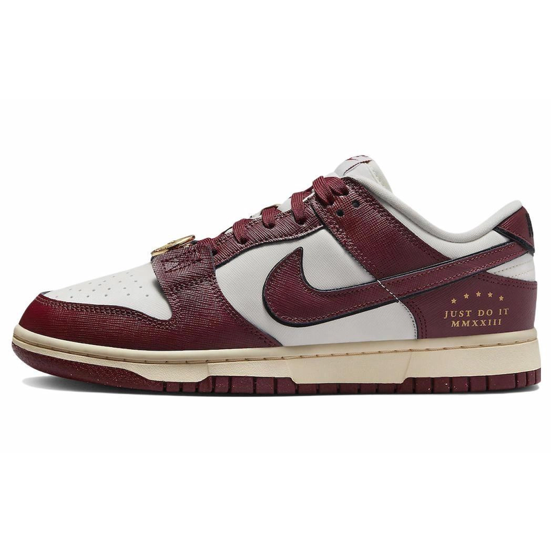 Nike Dunk Low Pendant 