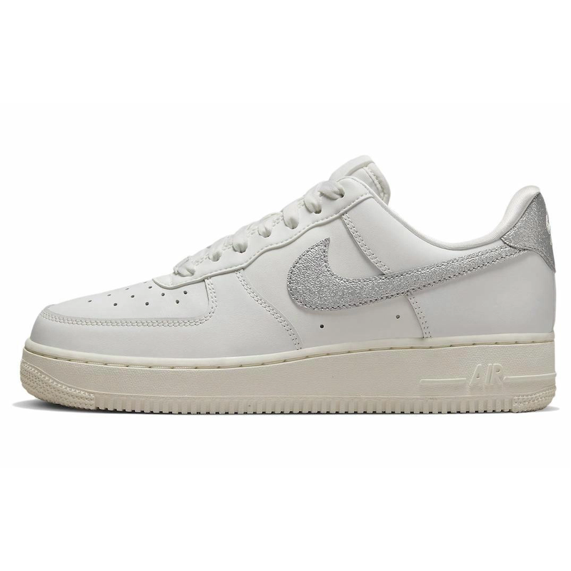 Nike Air Force 1 Low silver swoosh